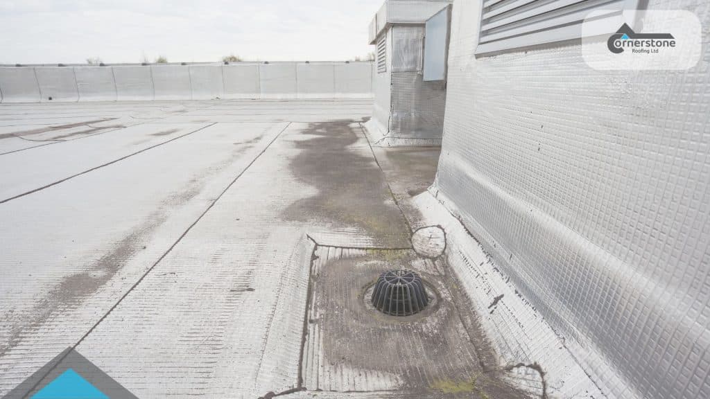 Protect your property with our essential flat roof maintenance checklist for South East England. Learn expert tips on drainage, seasonal care, and preventing leaks.
